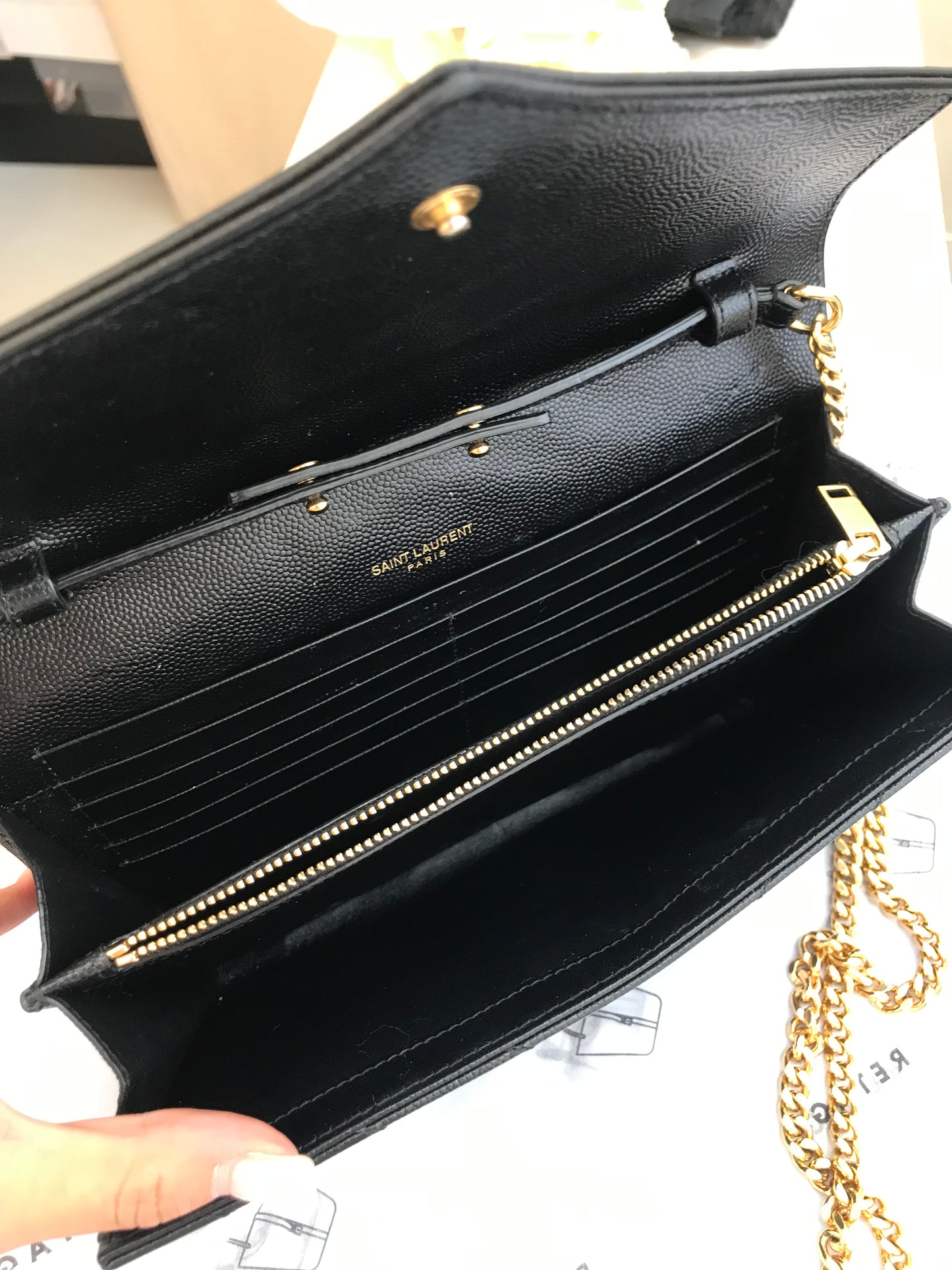 Saint Laurent Pochette con Catena Cassandre