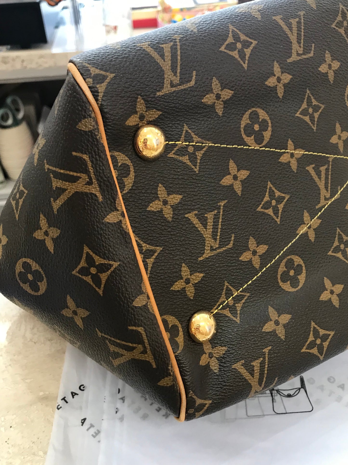 Louis Vuitton Tivoli