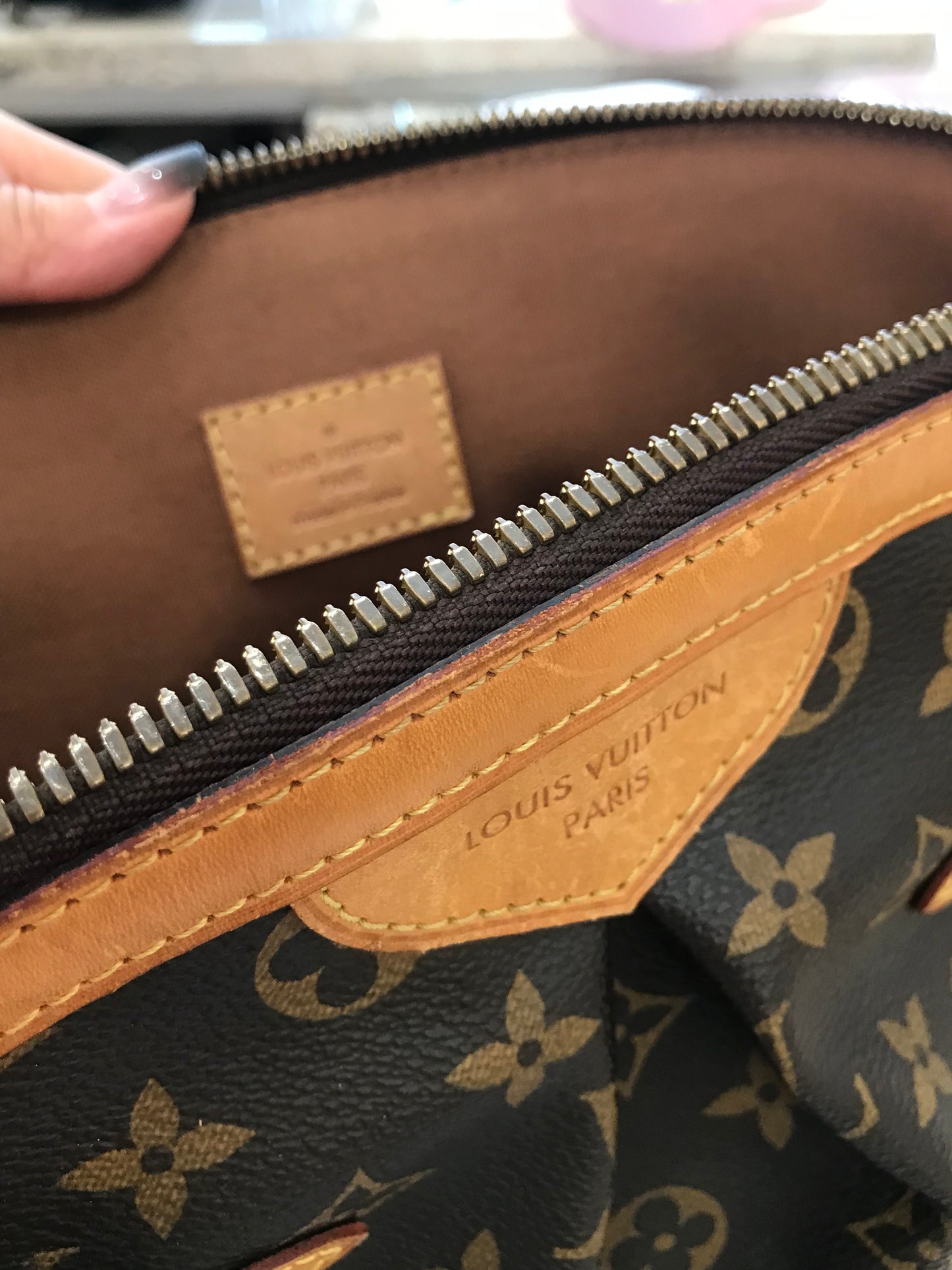 Louis Vuitton Tivoli