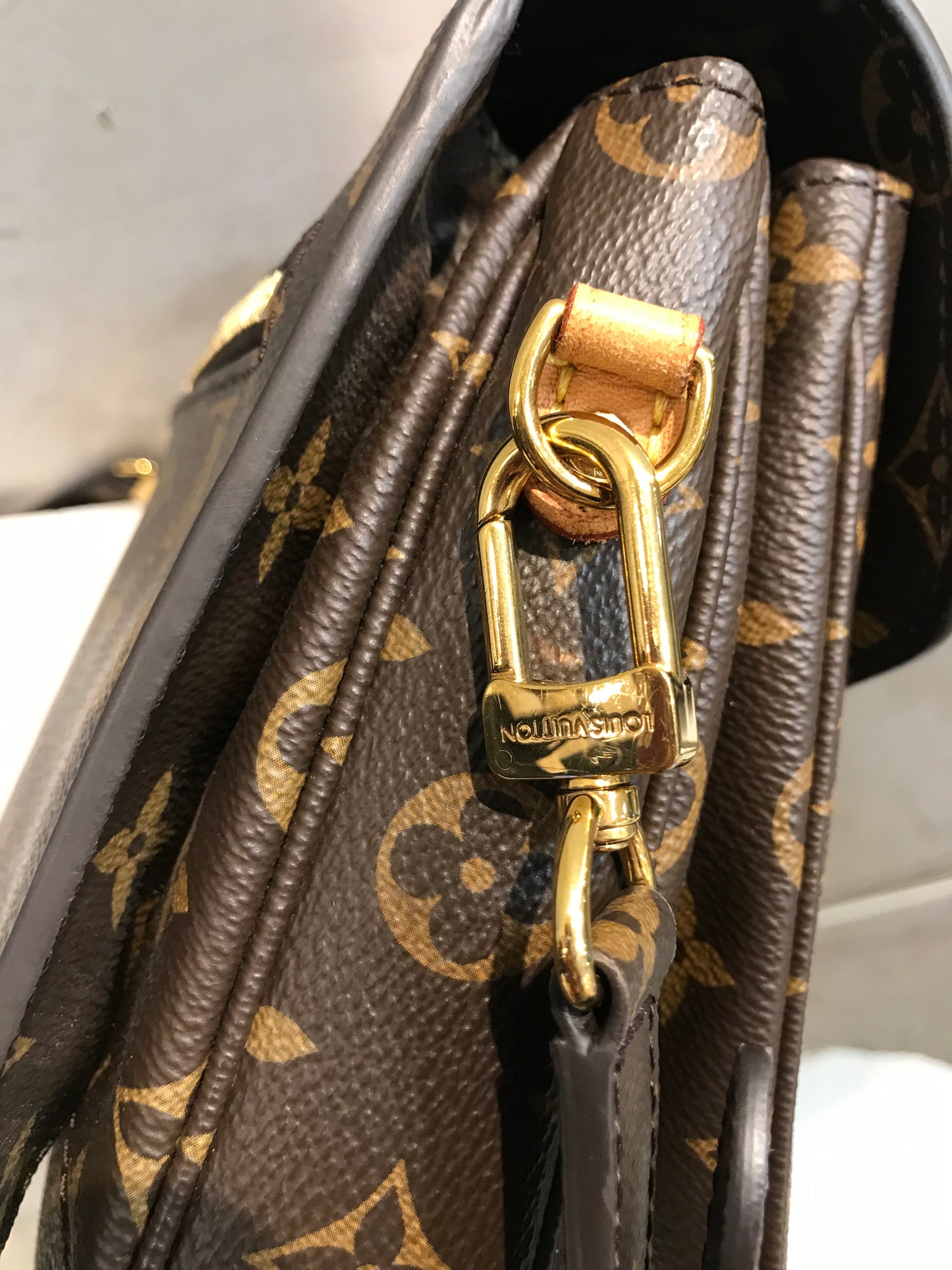 Louis Vuitton Metis