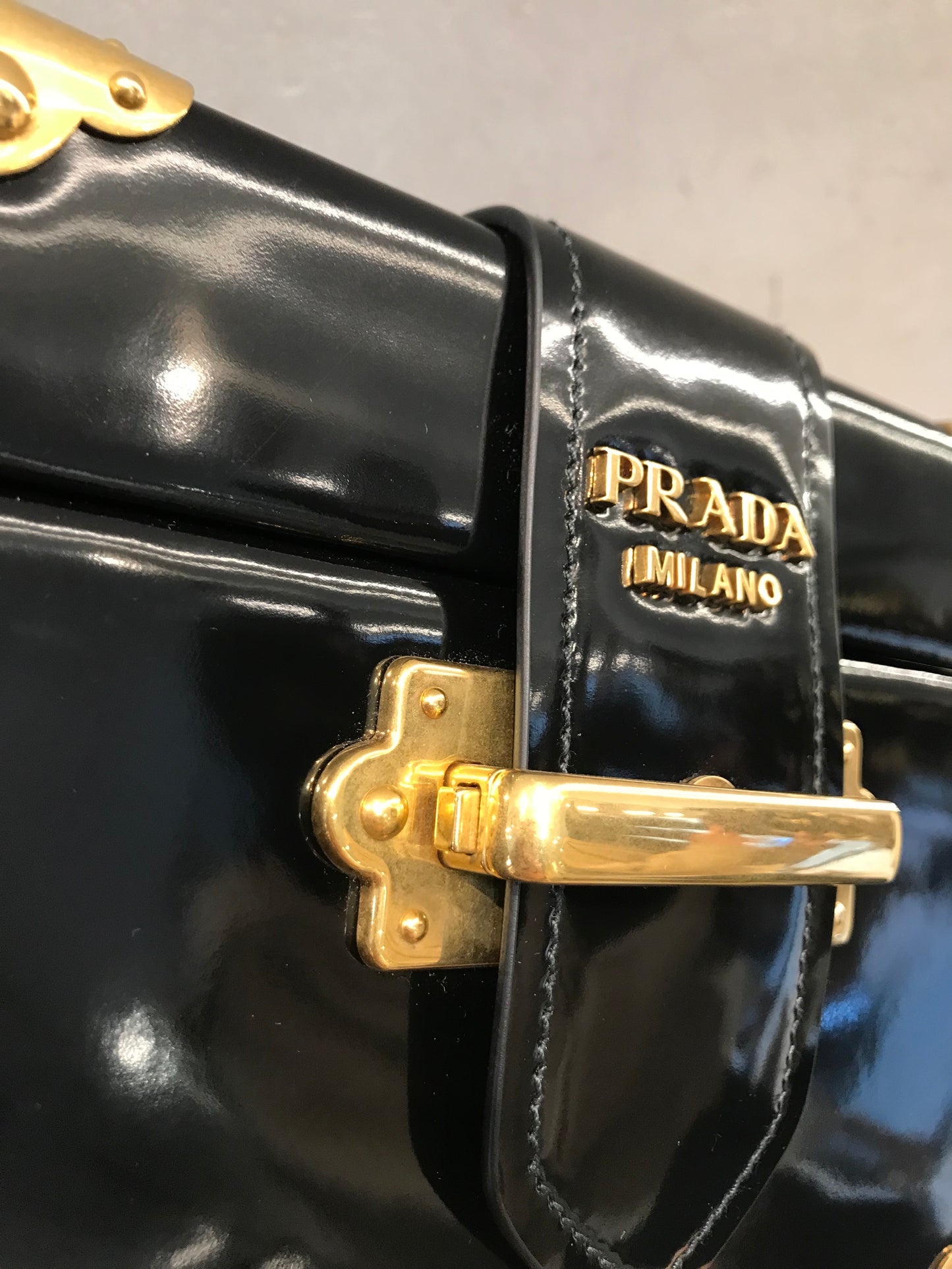 Prada Cahier