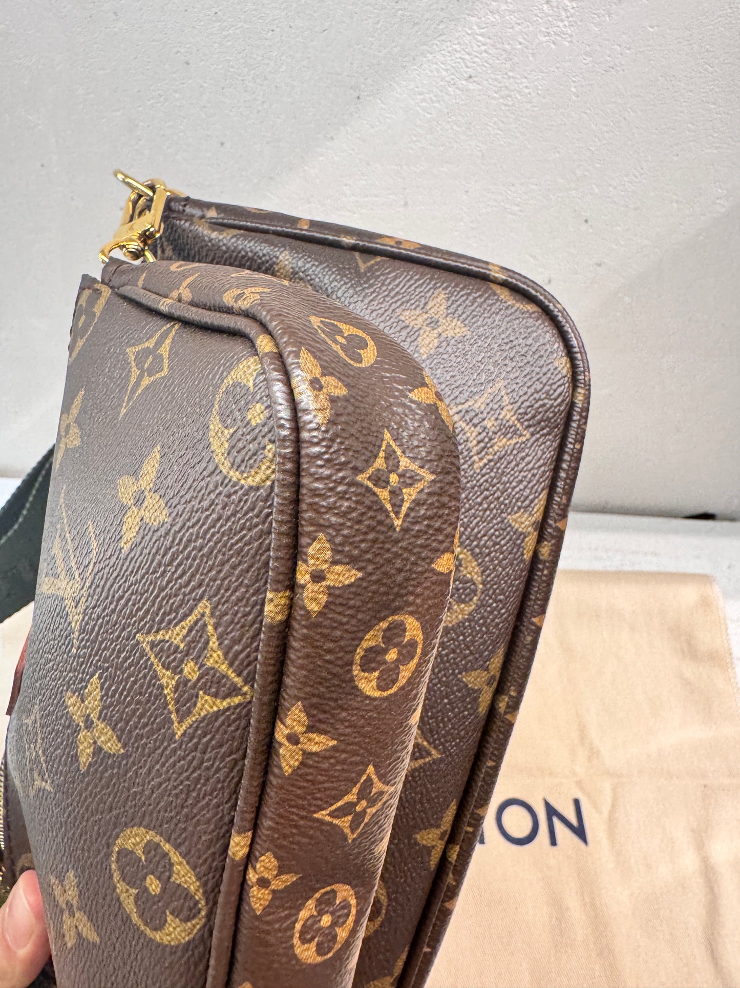 Louis Vuitton Multipochette