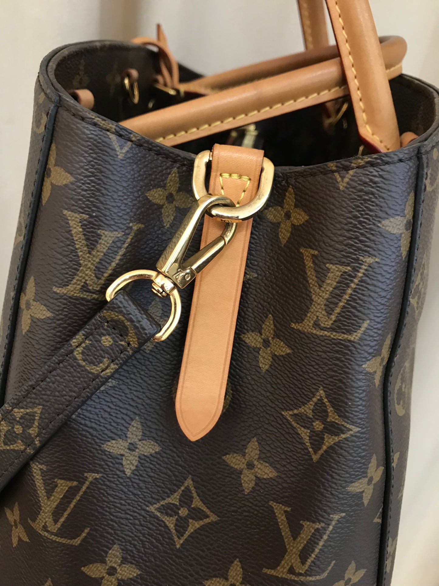 Louis Vuitton Montaigne tg Media