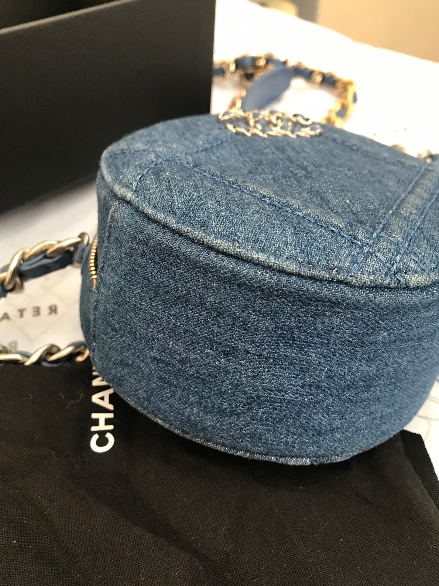 Chanel Pre-Owned Denim 19 Round