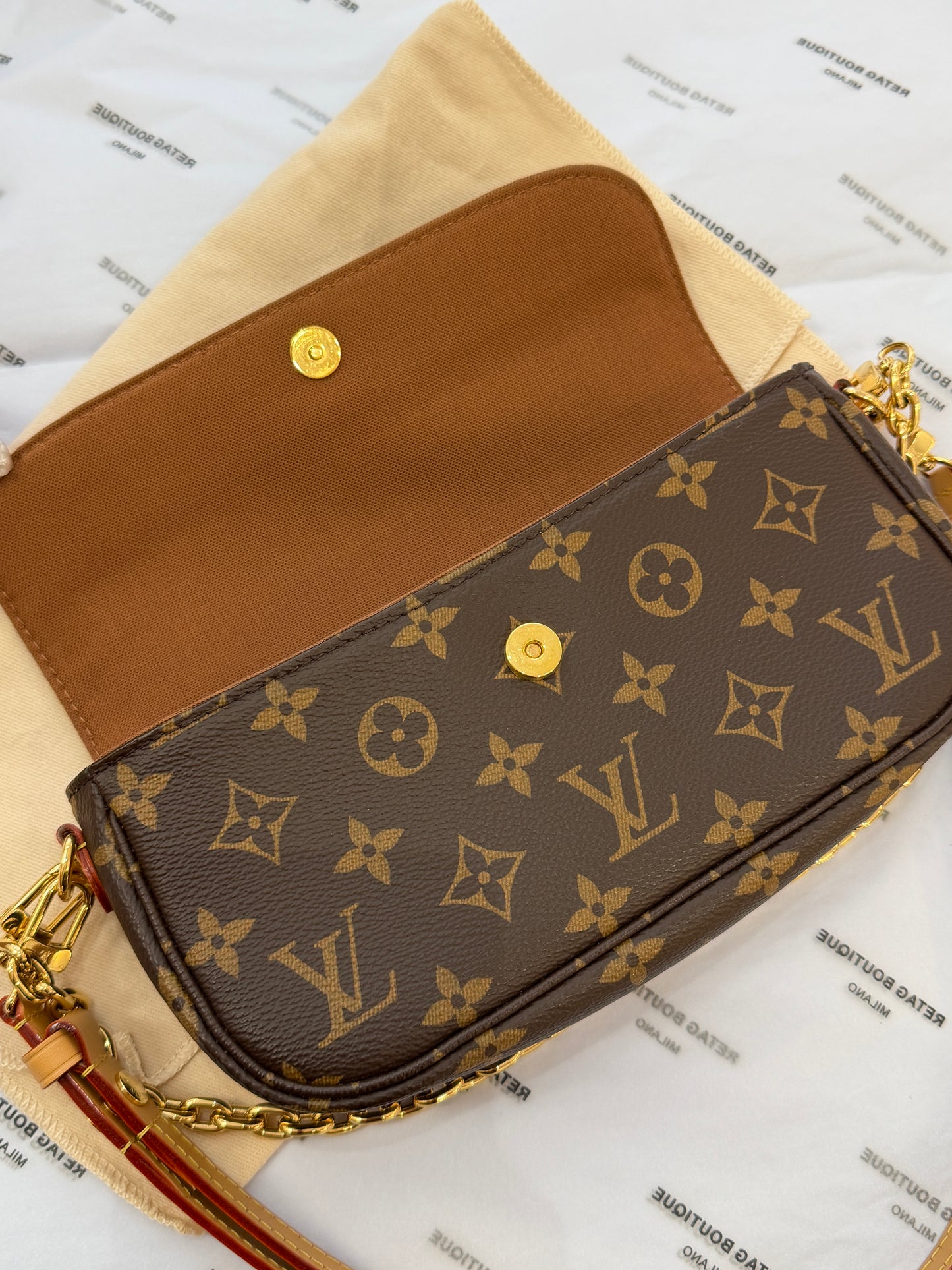 Louis Vuitton Portafoglio con catenella Ivy