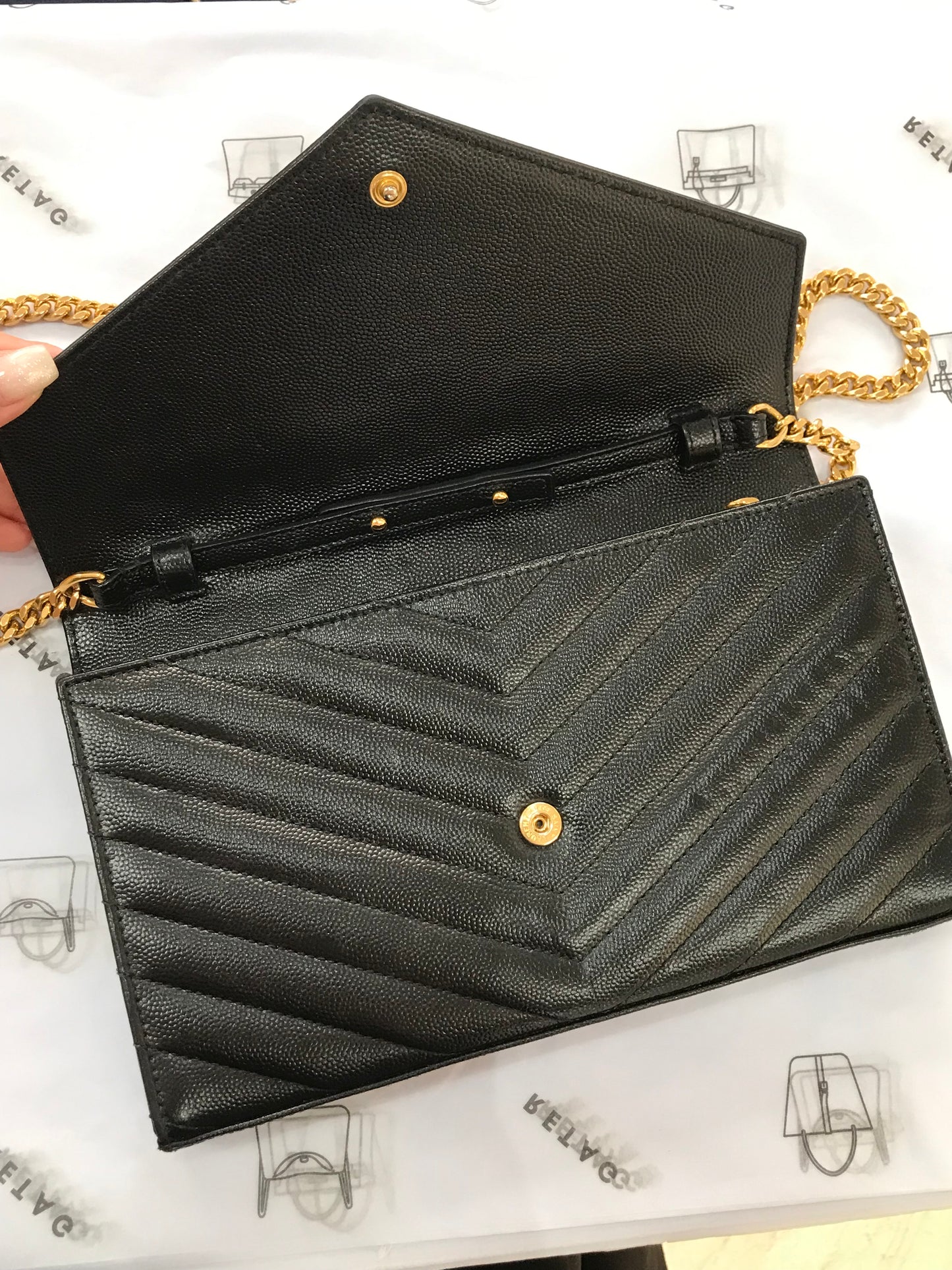 Saint Laurent Pochette con Catena Cassandre