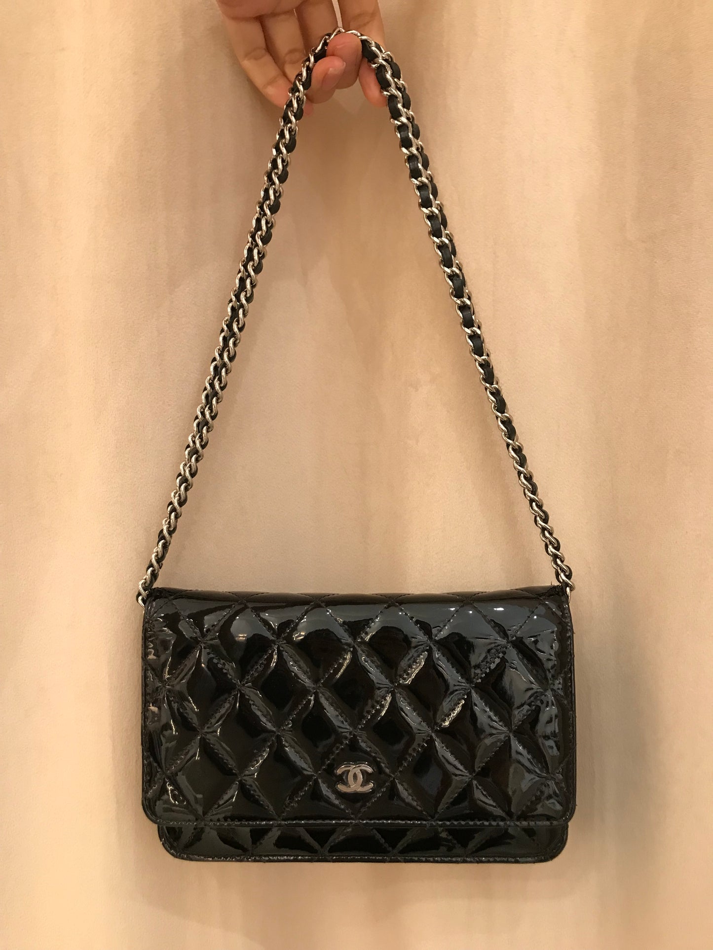 Chanel Classic Wallet On chain