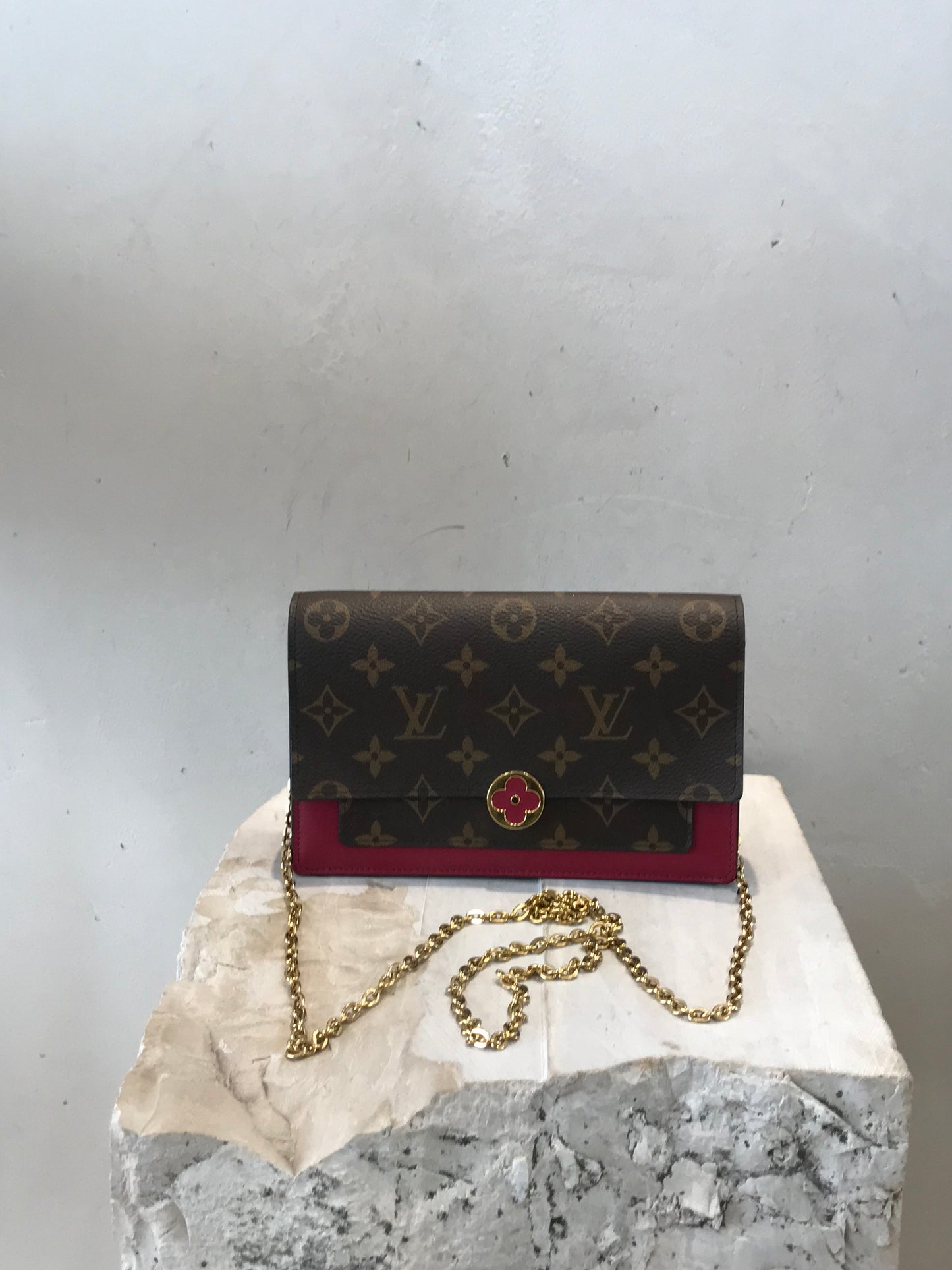 Louis Vuitton Borsa Flore chain in pelle