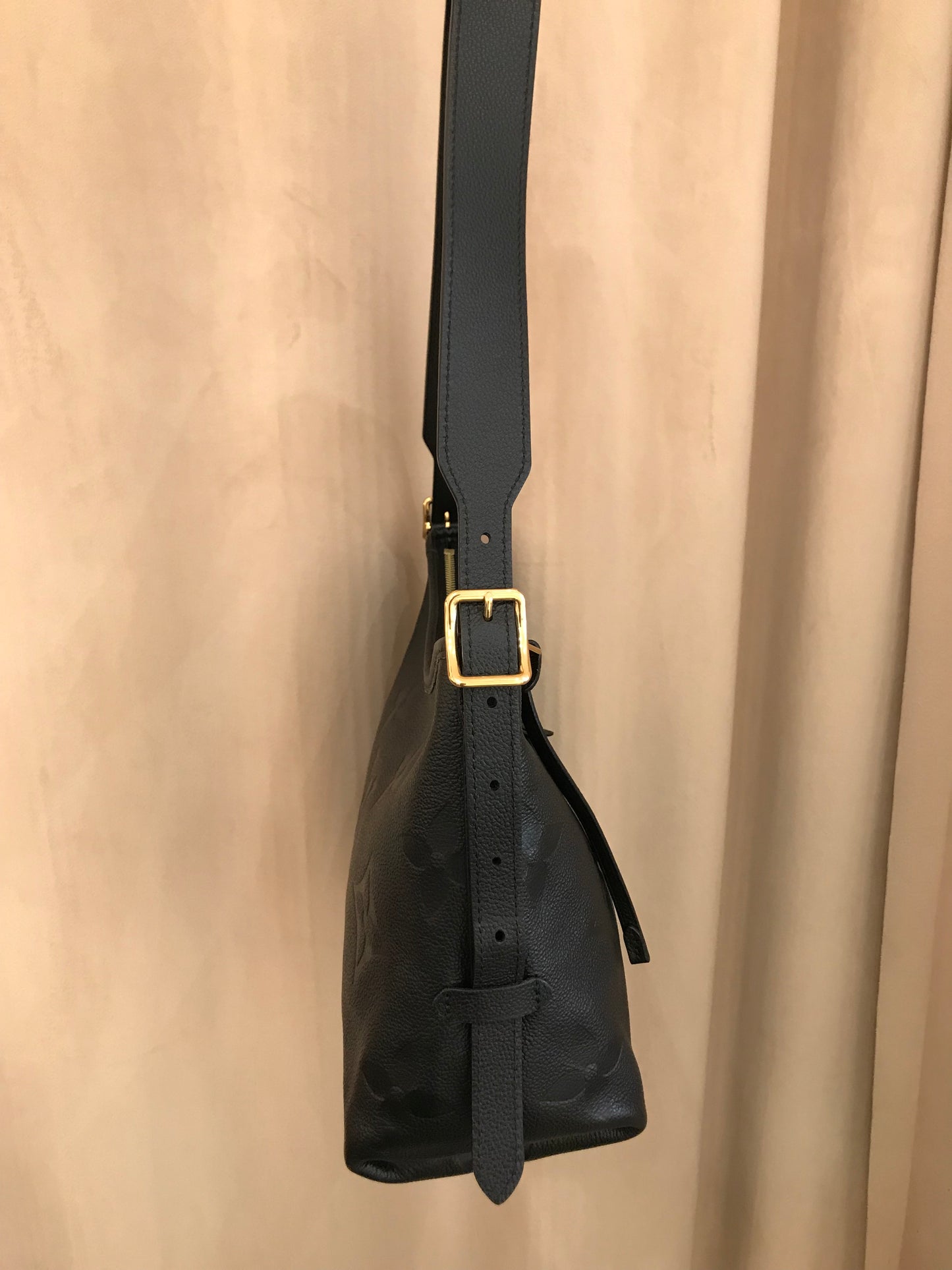 Louis Vuitton CarryAll tg PM