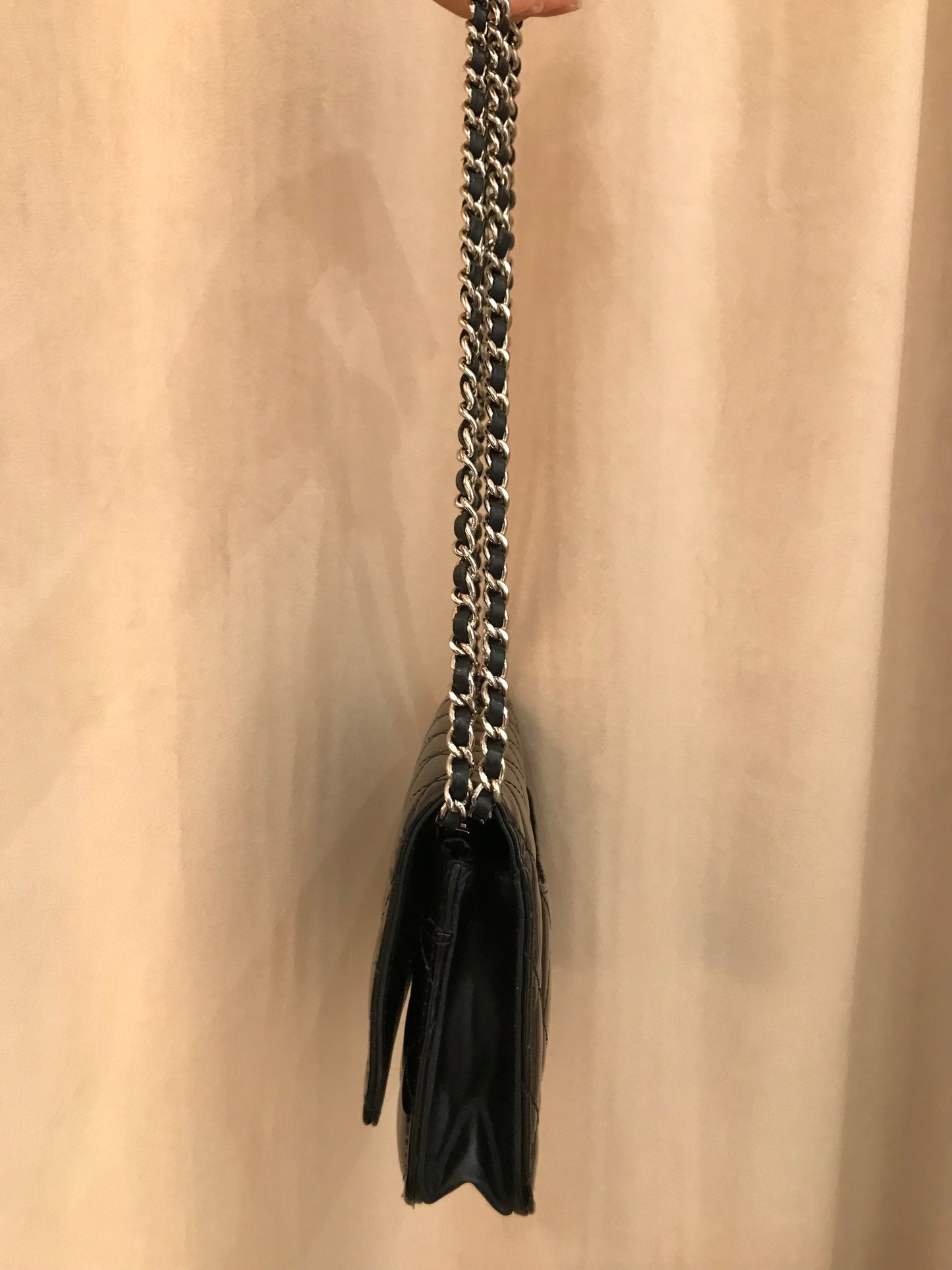 Chanel Classic Wallet On chain