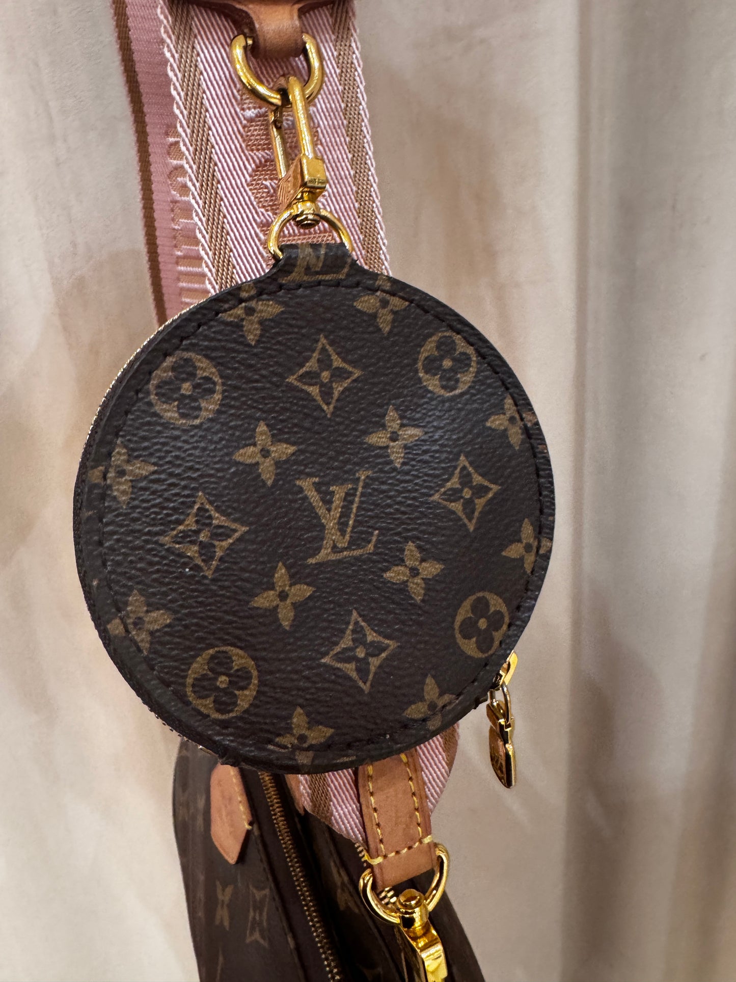 Louis Vuitton Multipochette