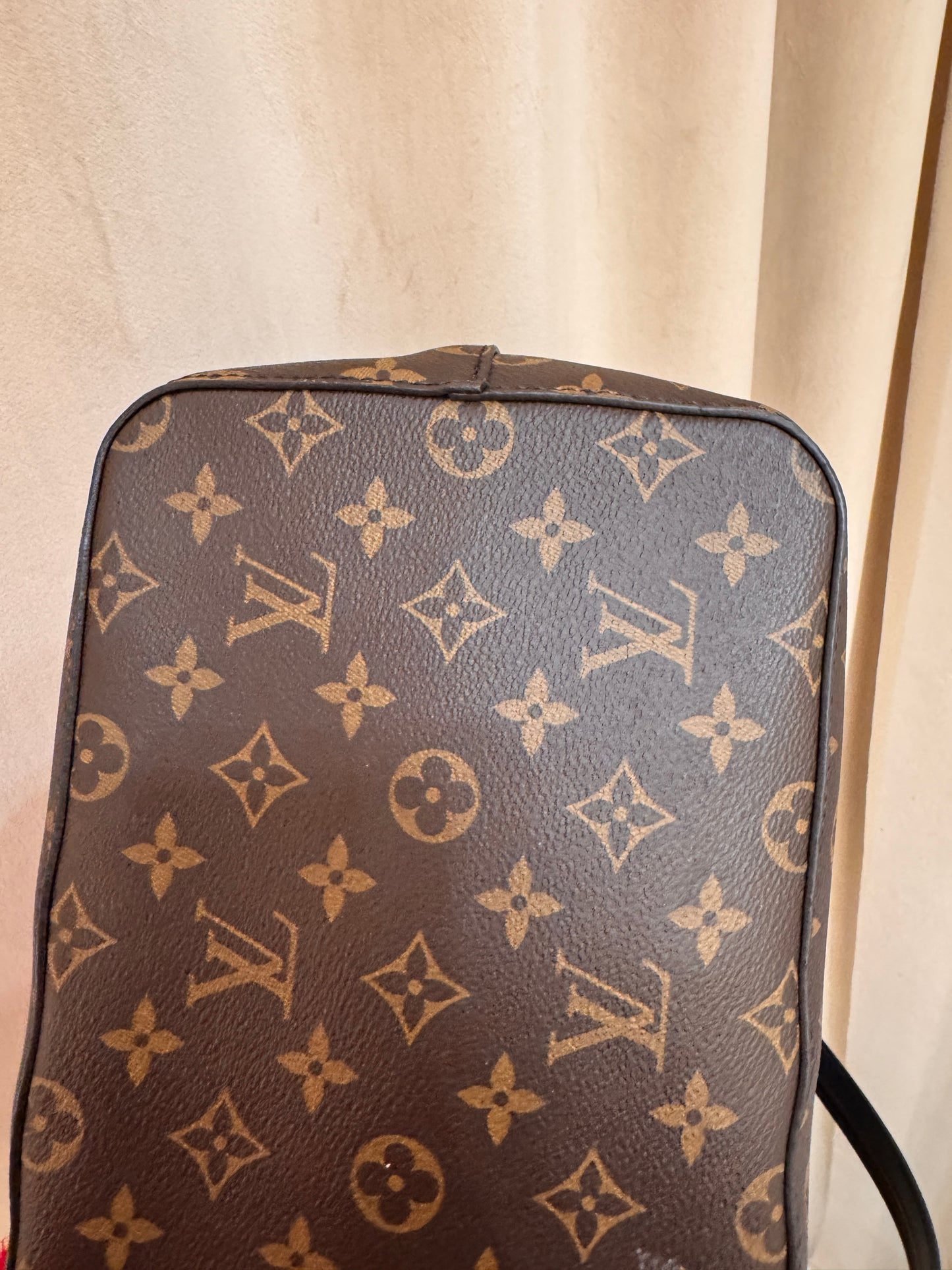 Louis Vuitton Néo