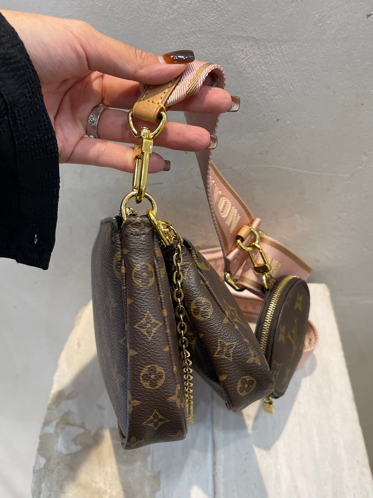 Louis Vuitton Multepochette