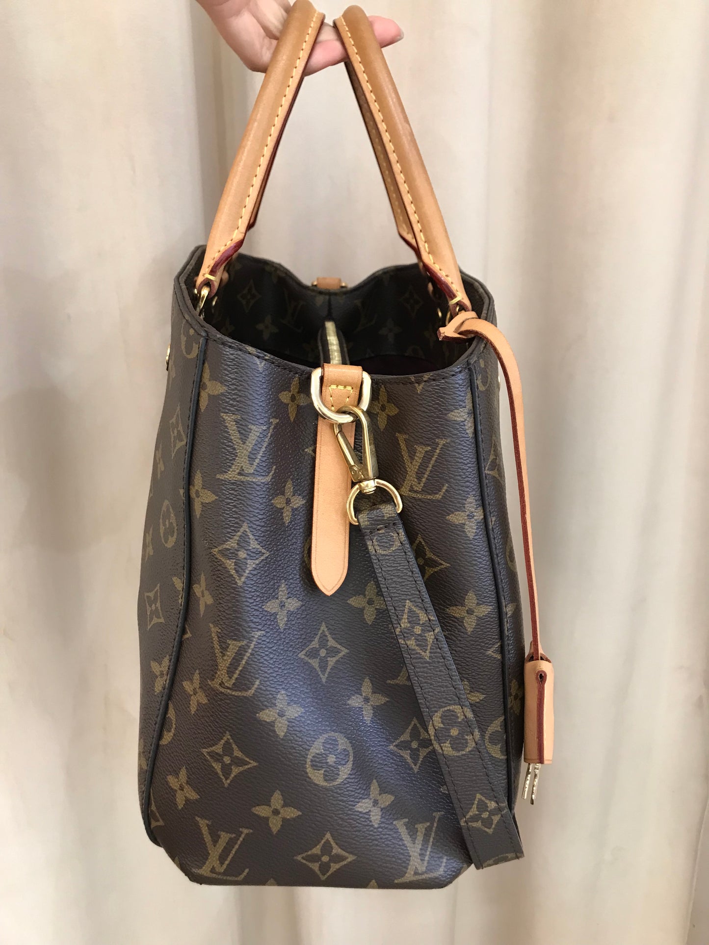 Louis Vuitton Montaigne tg Media