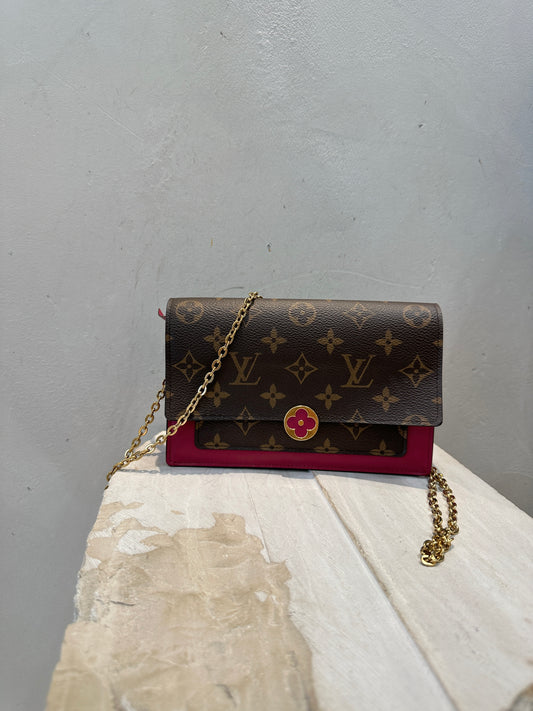 Louis Vuitton Borsa Flore chain in pelle