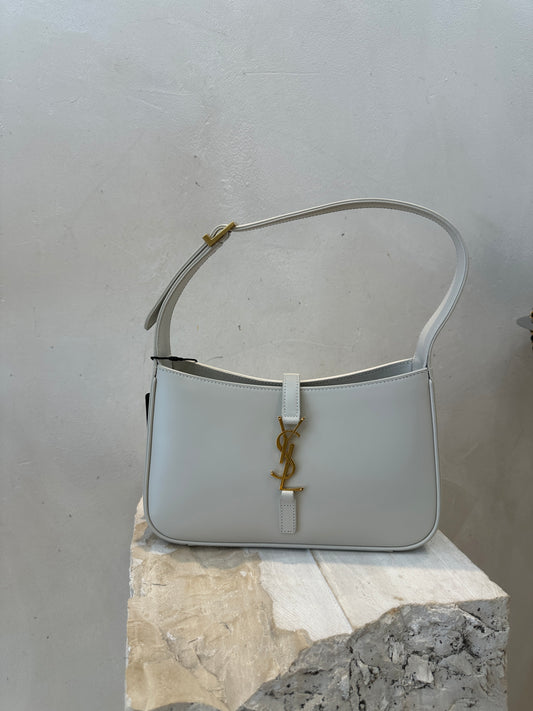 Saint Laurent LE 5 À 7
