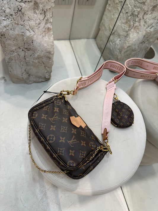 Louis Vuitton Multipochette