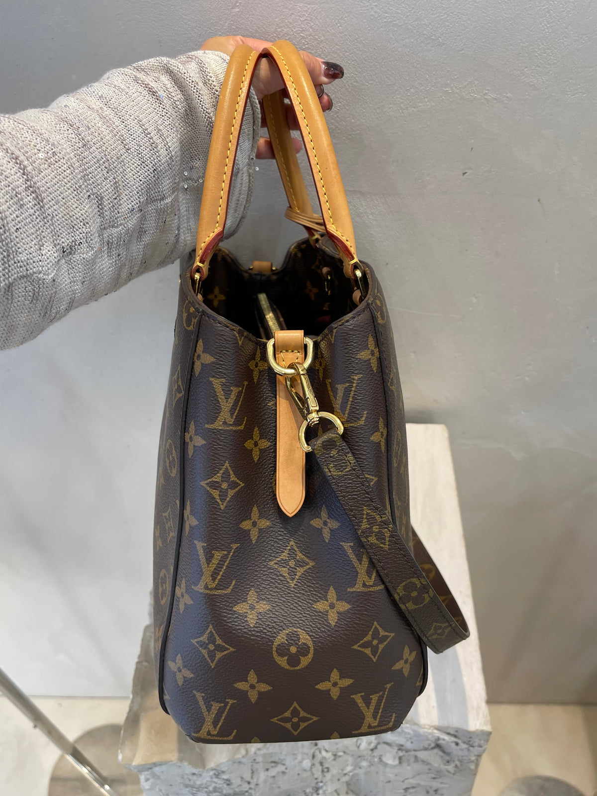 Louis Vuitton Montaigne Tg Media
