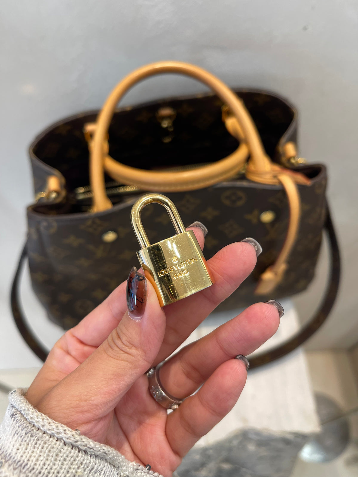 Louis Vuitton Montaigne Tg Media