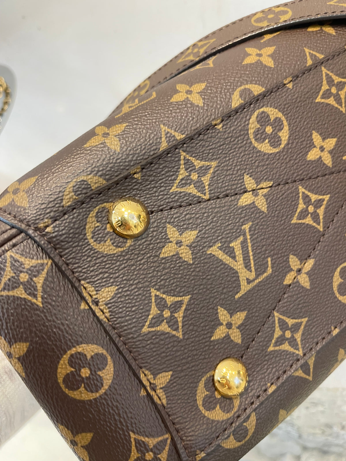 Louis Vuitton Montaigne Tg Media